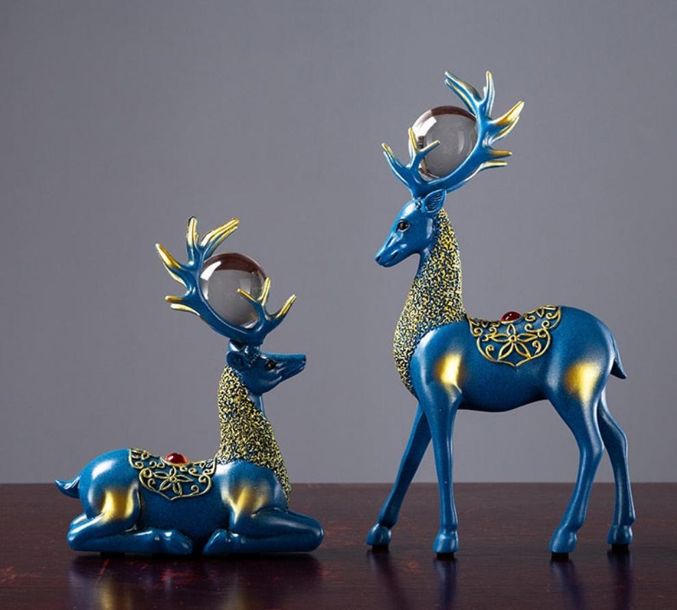 Standing Disk - Decorative Standing Disk with Modern Luxury Lucky Deer Resin Set