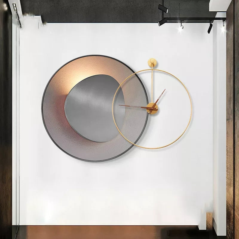 Circle Metal Clock and Circle Crystal Porcelain Wall Hanging