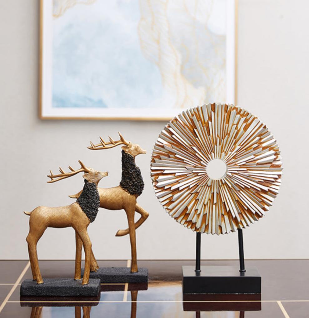 Standing Disk - Modern Luxury Resin Lucky Deer and Decorative Standing Disk Set