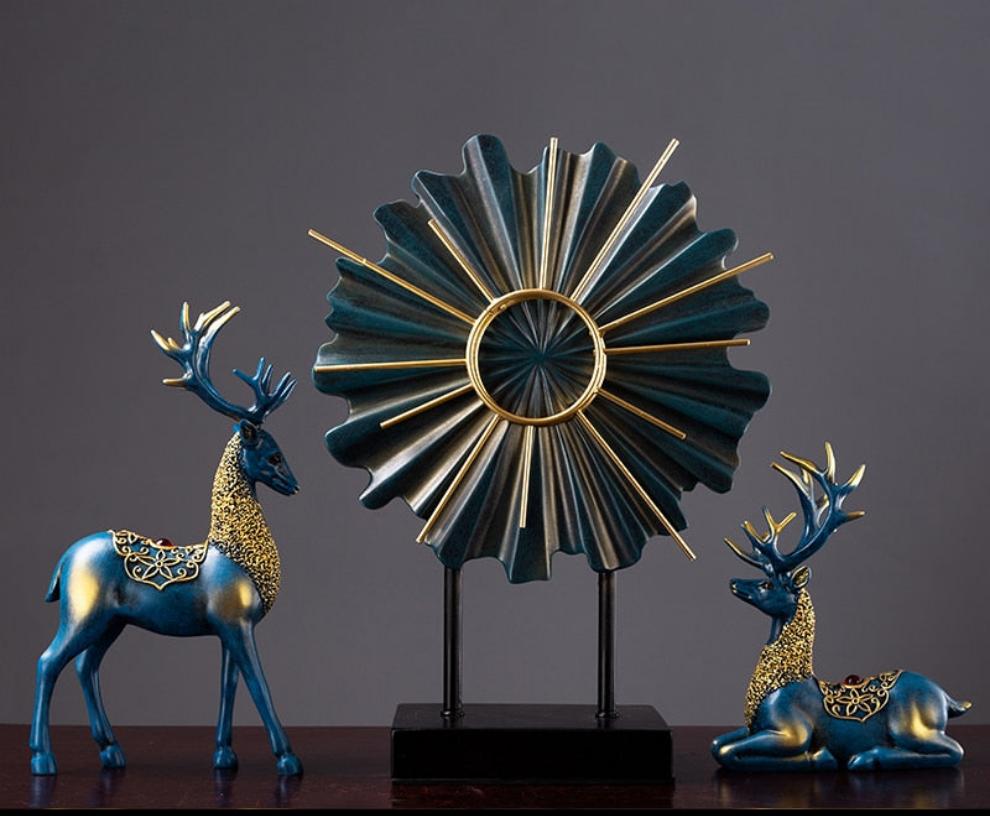 Standing Disk - Decorative Standing Disk with Modern Luxury Lucky Deer Resin Set