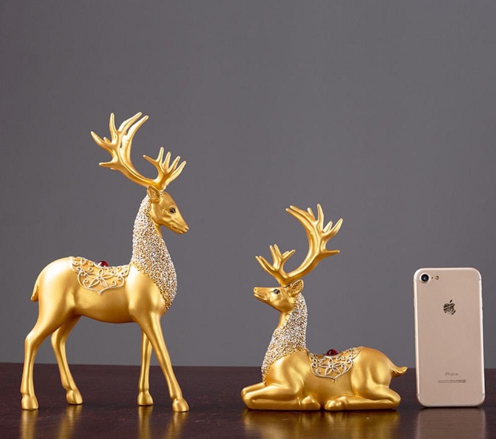 Standing Disk - Decorative Standing Disk with Modern Luxury Lucky Deer Resin Set