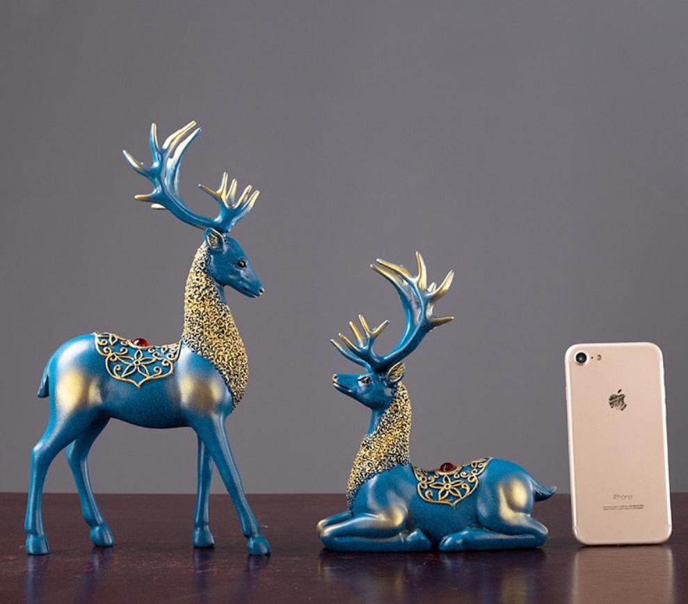 Standing Disk - Decorative Standing Disk with Modern Luxury Lucky Deer Resin Set