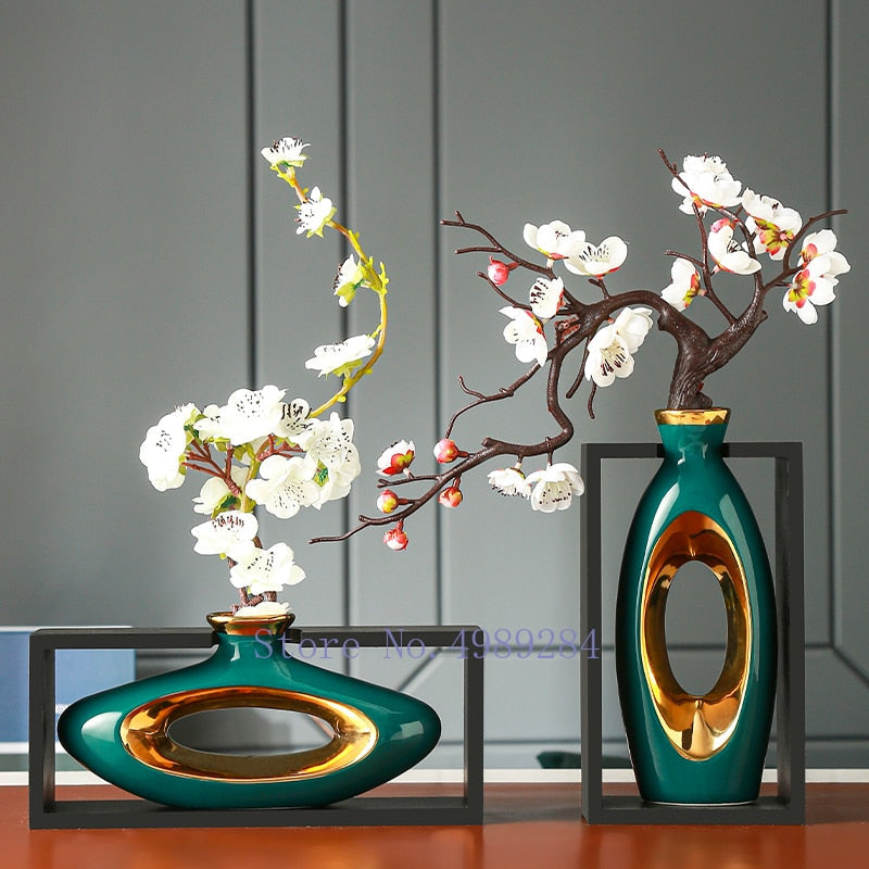 Hollow Donut Oval Vase -   Flower Potted Ornaments