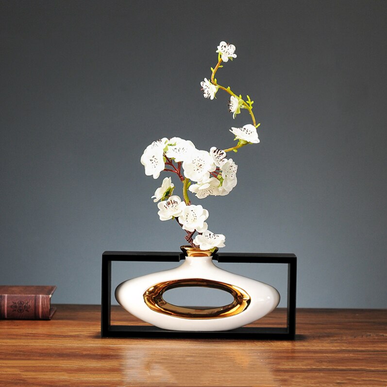 Hollow Donut Oval Vase - Ornaments Light Luxury Modern Decoration