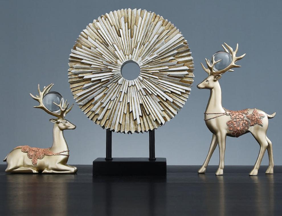 Standing Disk - Modern Luxury Resin Lucky Deer and Decorative Standing Disk Set