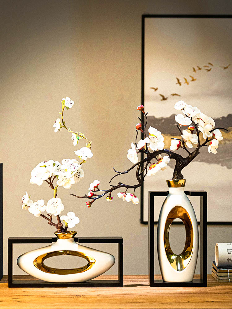 Hollow Donut Oval Vase - Ornaments Light Luxury Modern Decoration