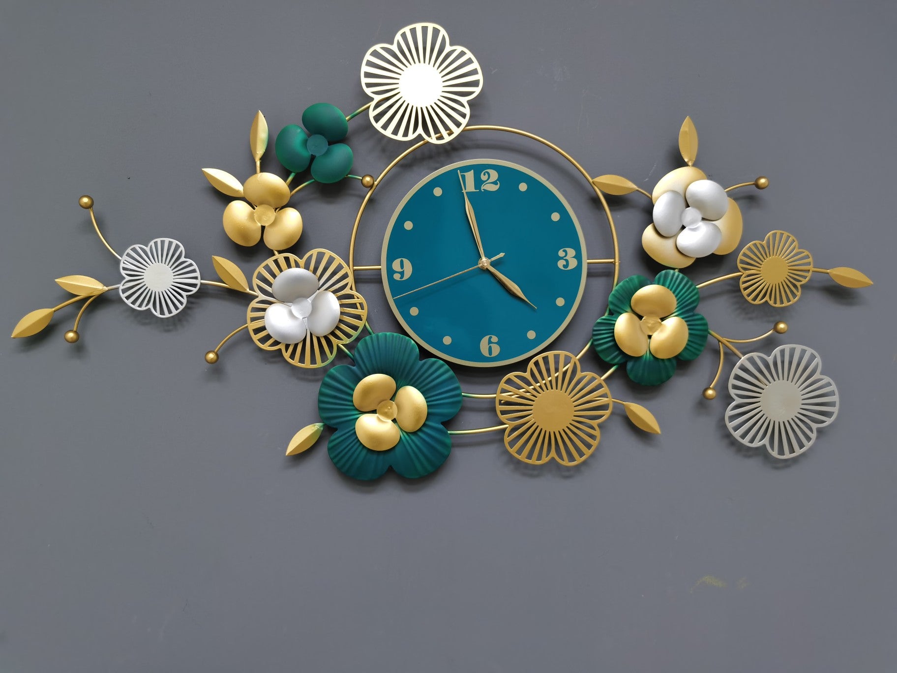 Peacock Clock - Creative Wall Clock Modern Flower Design Luxury Wall Art