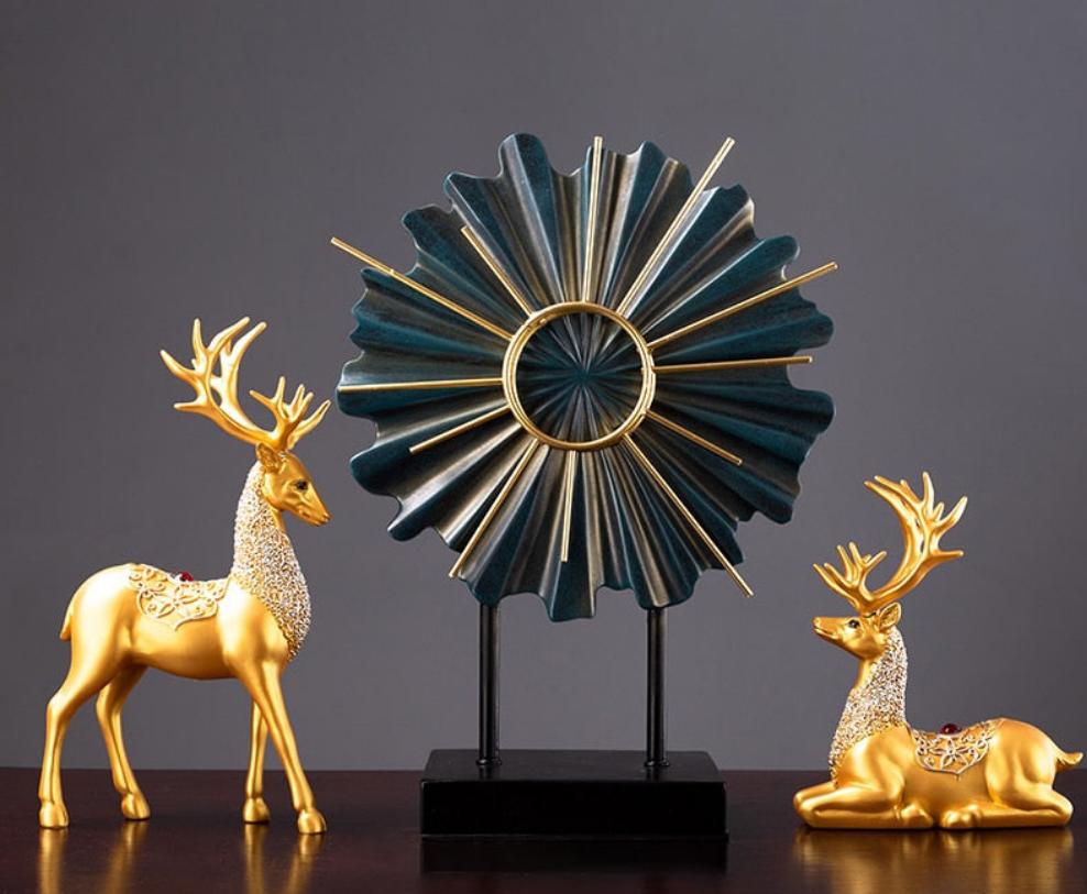 Standing Disk - Decorative Standing Disk with Modern Luxury Lucky Deer Resin Set